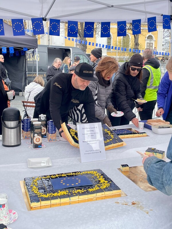Eurooppa-päivän kakkukahvit Tampereella
