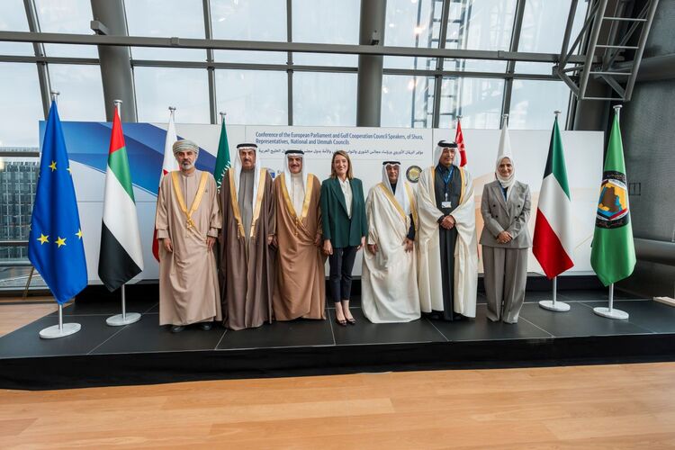 Parlamentti isännöi Persianlahden yhteistyöneuvoston puhemiehiä ja edustajia Bahrainista, Omanista, Saudi-Arabiasta, Qatarista, Yhdistyneistä arabiemiirikunnista ja Kuwaitista. 